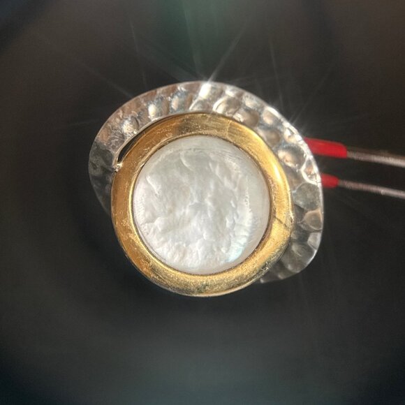 Large 925 Silver Pearl with Gold Accent Ring - Picture 2 of 7